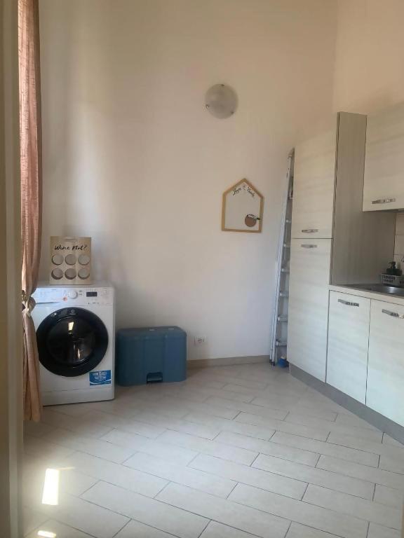 Odeon Apartment In Centro A リヴォルノ エクステリア 写真