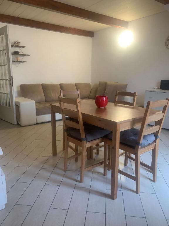 Odeon Apartment In Centro A リヴォルノ エクステリア 写真